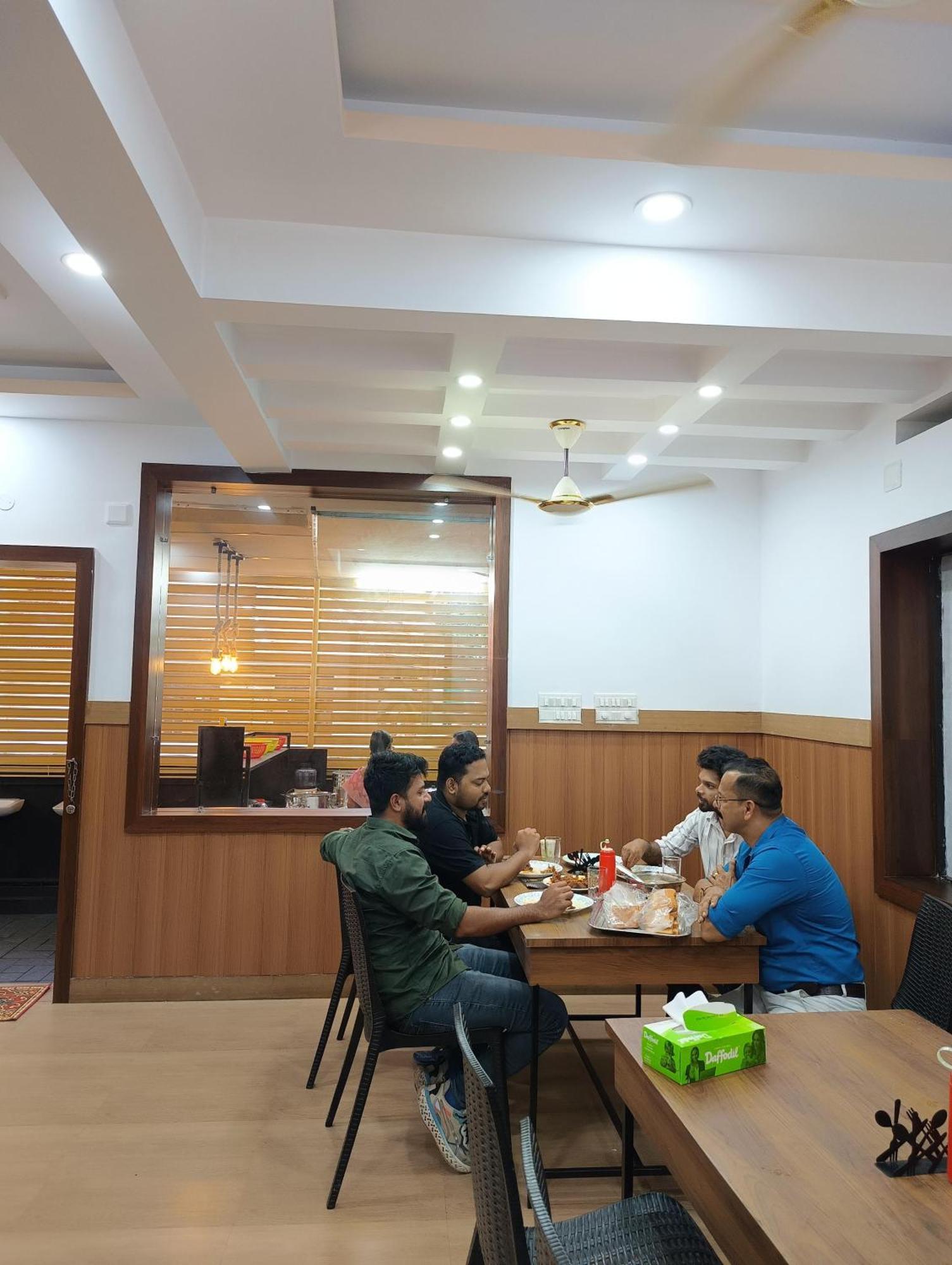 Blue Bell Cochin Airport Hotel Недумбасери Екстериор снимка