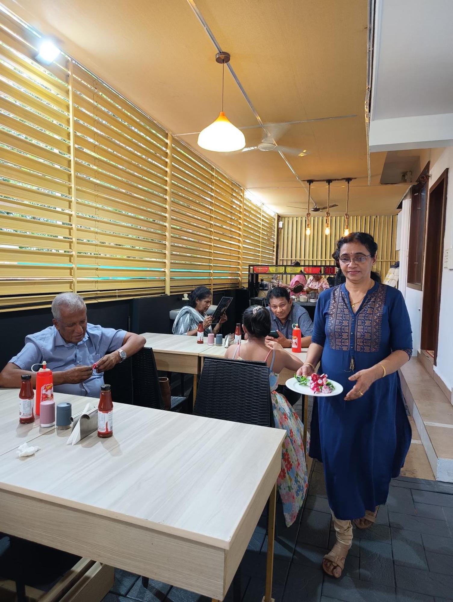 Blue Bell Cochin Airport Hotel Недумбасери Екстериор снимка