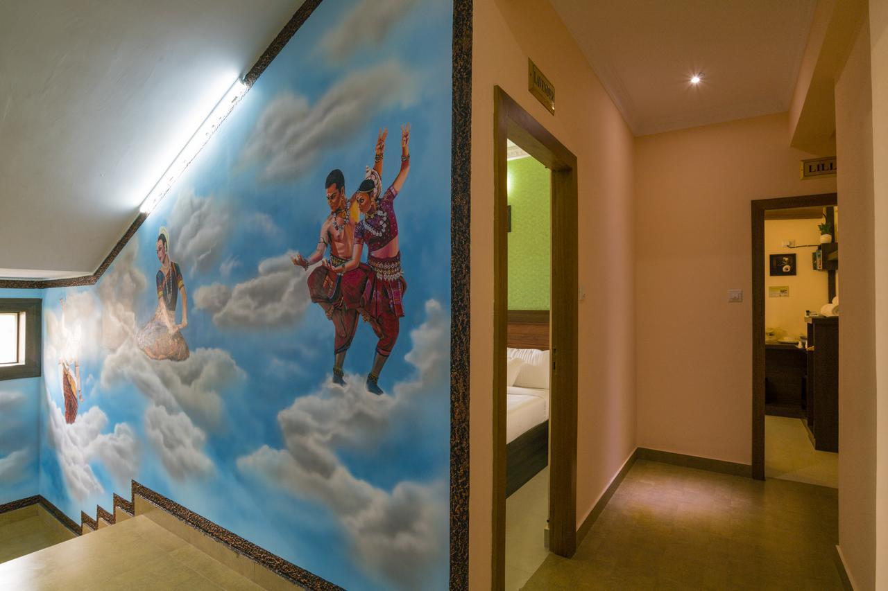 Blue Bell Cochin Airport Hotel Недумбасери Екстериор снимка