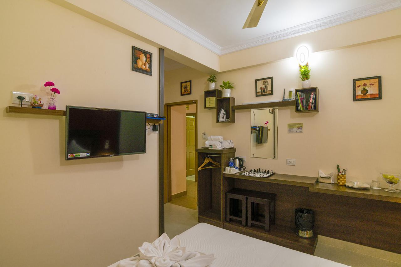 Blue Bell Cochin Airport Hotel Недумбасери Екстериор снимка