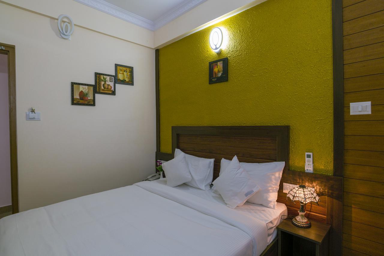 Blue Bell Cochin Airport Hotel Недумбасери Екстериор снимка