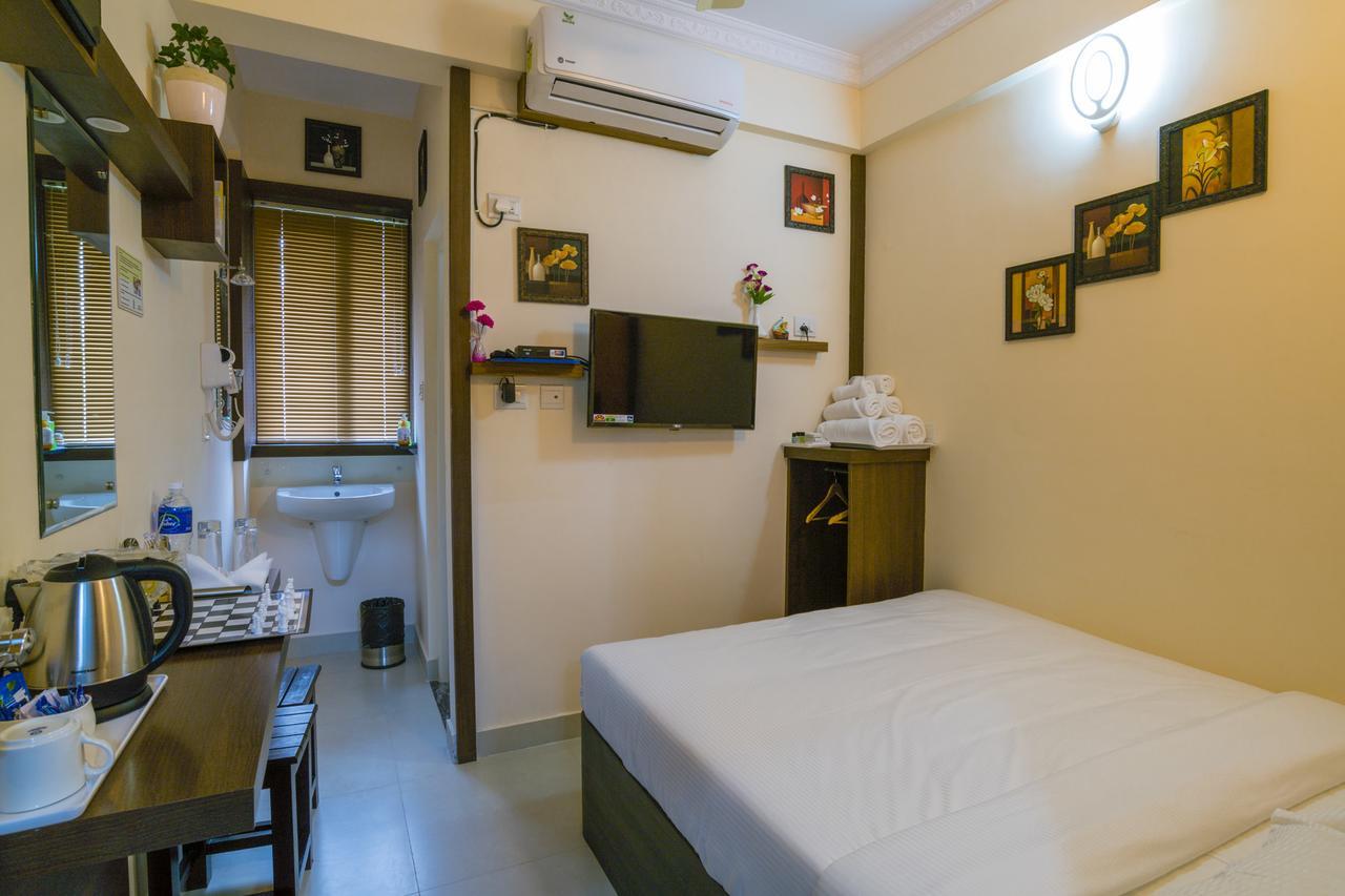 Blue Bell Cochin Airport Hotel Недумбасери Екстериор снимка