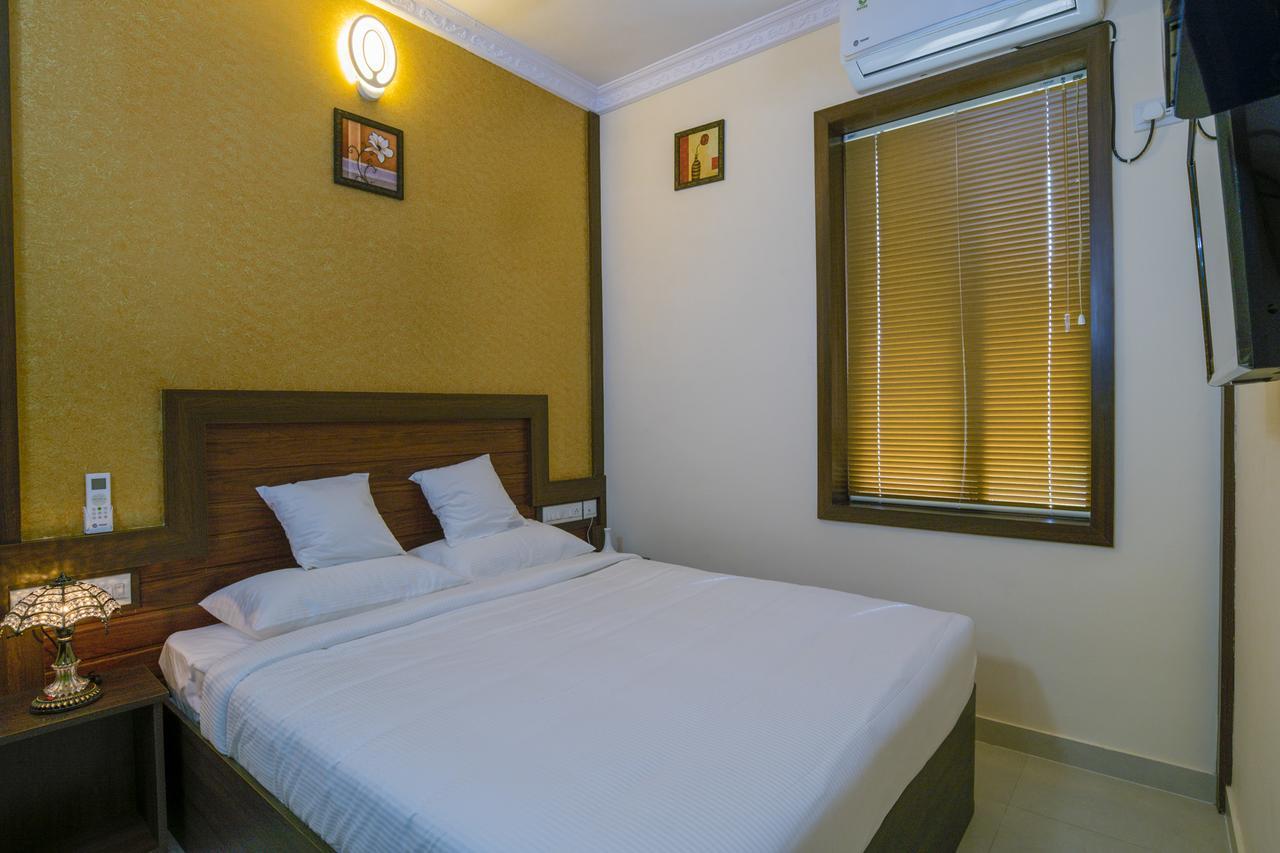 Blue Bell Cochin Airport Hotel Недумбасери Екстериор снимка