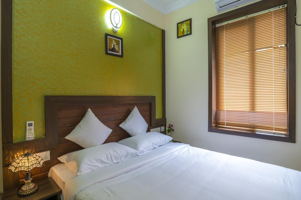 Blue Bell Cochin Airport Hotel Недумбасери Екстериор снимка