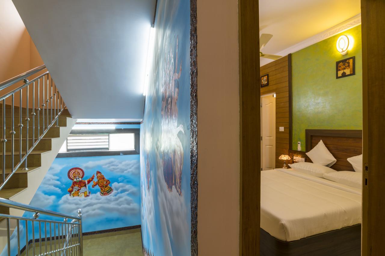 Blue Bell Cochin Airport Hotel Недумбасери Екстериор снимка