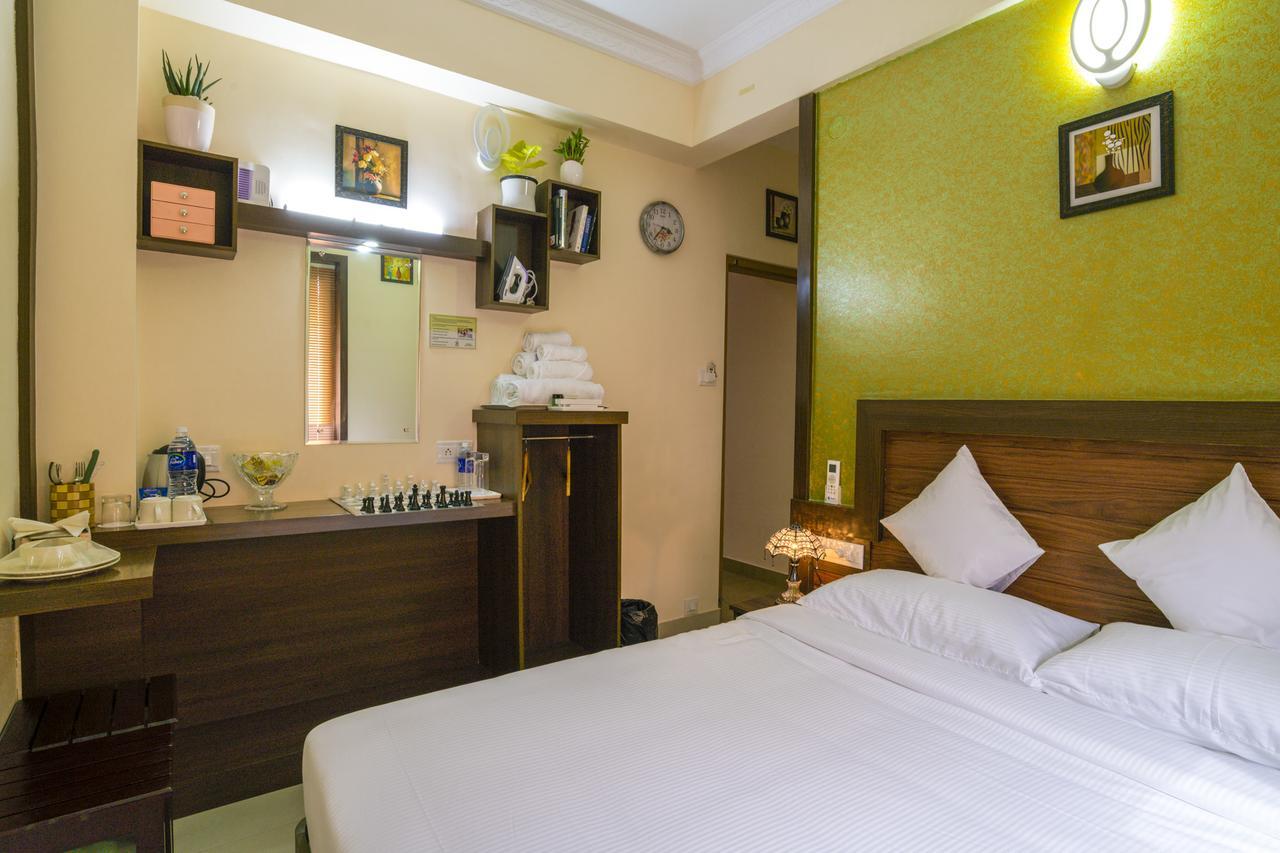Blue Bell Cochin Airport Hotel Недумбасери Екстериор снимка