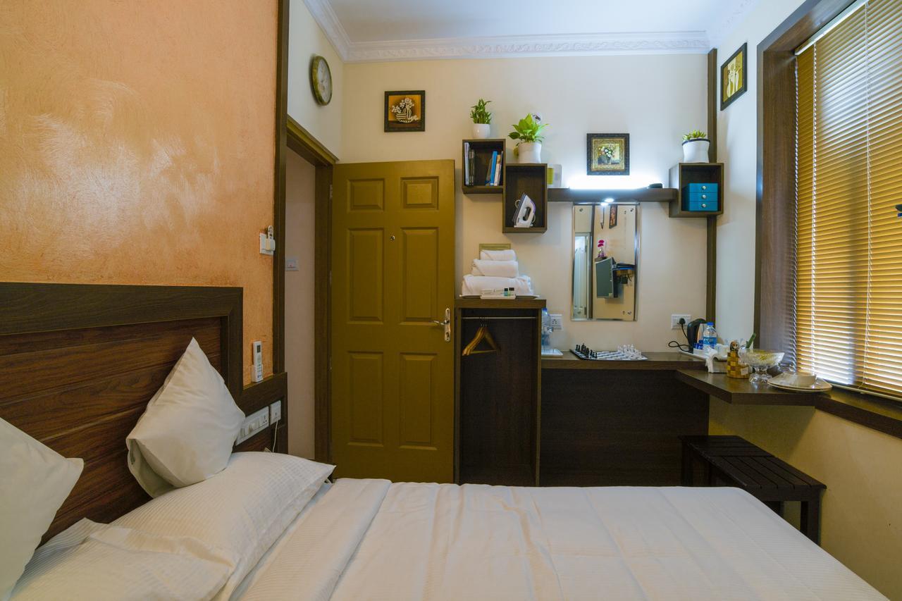 Blue Bell Cochin Airport Hotel Недумбасери Екстериор снимка